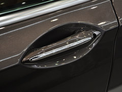 2013款 730Li 3.0L 领先型