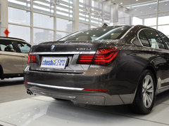 2013款 730Li 3.0L 领先型