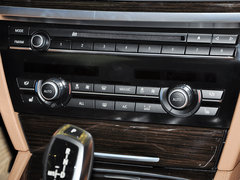 2013款 730Li 3.0L 领先型