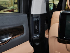 2013款 730Li 3.0L 领先型