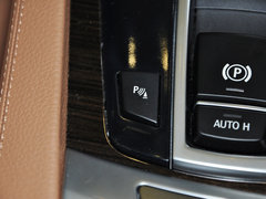 2013款 730Li 3.0L 领先型