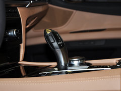 2013款 730Li 3.0L 领先型