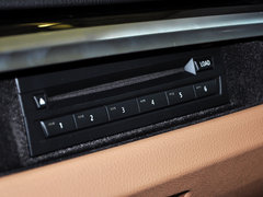 2013款 730Li 3.0L 领先型