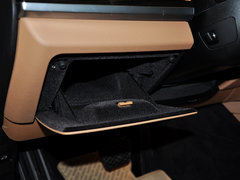 2013款 730Li 3.0L 领先型
