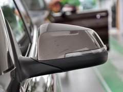 2013款 730Li 3.0L 豪华型
