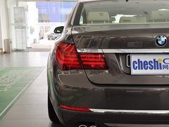 2013款 730Li 3.0L 豪华型