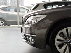 2013款 730Li 3.0L 豪华型