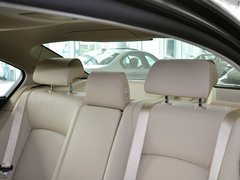 2013款 730Li 3.0L 豪华型