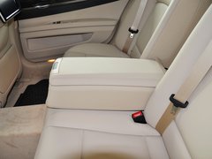 2013款 730Li 3.0L 豪华型