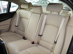 2013款 730Li 3.0L 豪华型