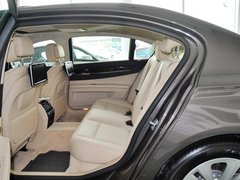 2013款 730Li 3.0L 豪华型