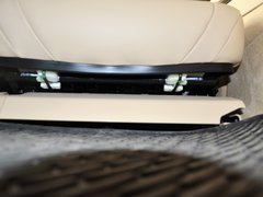 2013款 730Li 3.0L 豪华型
