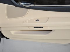 2013款 730Li 3.0L 豪华型