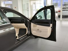 2013款 730Li 3.0L 豪华型
