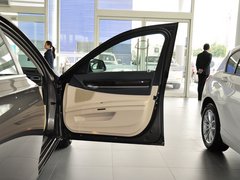 2013款 730Li 3.0L 豪华型