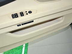 2013款 730Li 3.0L 豪华型