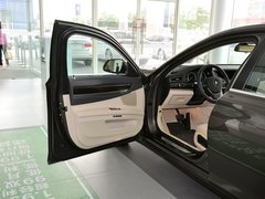 2013款 730Li 3.0L 豪华型