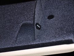 2013款 730Li 3.0L 豪华型