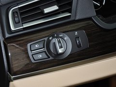 2013款 730Li 3.0L 豪华型