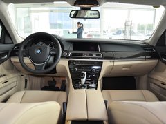 2013款 730Li 3.0L 豪华型