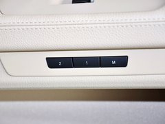 2013款 730Li 3.0L 豪华型