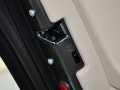 2013款 730Li 3.0L 豪华型