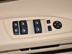 2013款 730Li 3.0L 豪华型