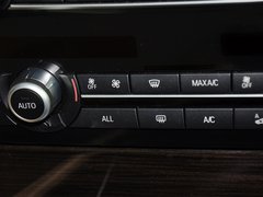 2013款 730Li 3.0L 豪华型