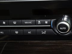 2013款 730Li 3.0L 豪华型
