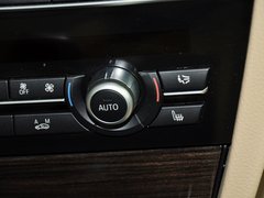 2013款 730Li 3.0L 豪华型
