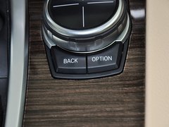 2013款 730Li 3.0L 豪华型