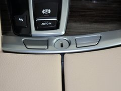 2013款 730Li 3.0L 豪华型
