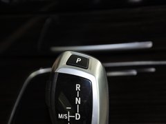 2013款 730Li 3.0L 豪华型