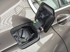 2013款 730Li 3.0L 豪华型