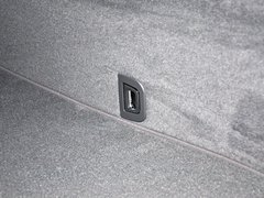 2013款 730Li 3.0L 豪华型