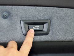 2013款 730Li 3.0L 豪华型
