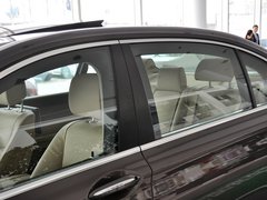 2013款 730Li 3.0L 豪华型