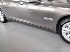 2013款 730Li 3.0L 豪华型