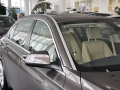 2013款 730Li 3.0L 豪华型