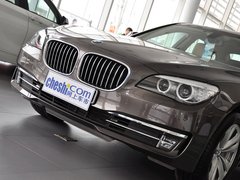 2013款 730Li 3.0L 豪华型