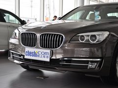 2013款 730Li 3.0L 豪华型