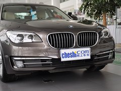 2013款 730Li 3.0L 豪华型