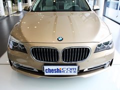 2013款 730Li 3.0L 豪华型