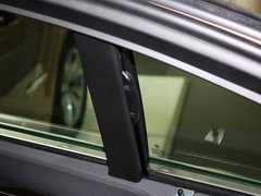 2013款 730Li 3.0L 豪华型