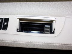 2013款 730Li 3.0L 豪华型