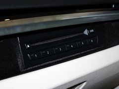 2013款 730Li 3.0L 豪华型