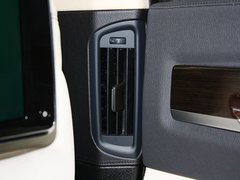 2013款 730Li 3.0L 豪华型