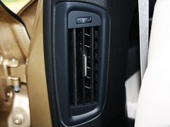 2013款 730Li 3.0L 豪华型