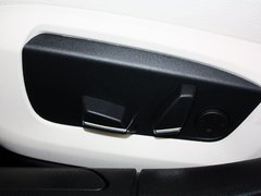 2013款 730Li 3.0L 豪华型