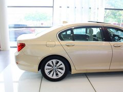 2013款 730Li 3.0L 豪华型